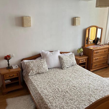 Apartament 2 Rooms In Centrul Orasului - Unirii Fantanii Bucharest Luaran gambar